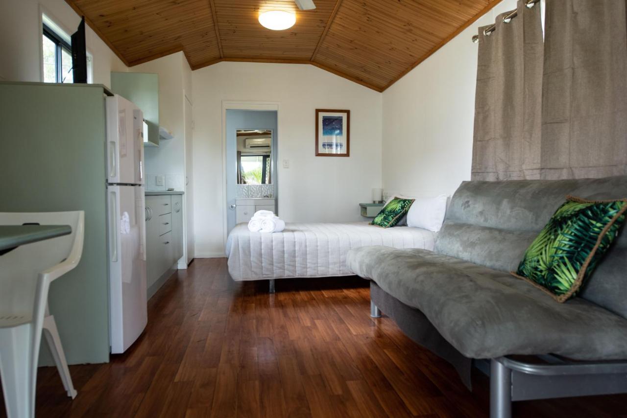 Sarina Palms Caravan And Cabins Village Eksteriør bilde